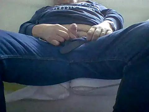 Snapshot of stefistefi8097 chatting on October 22, 2025, 6:18 pm stefistefi8097 online show from October 22, 2025, 6:18 pm