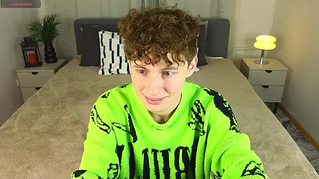 crisp1n online show from February 15, 2026, 3:53 pm