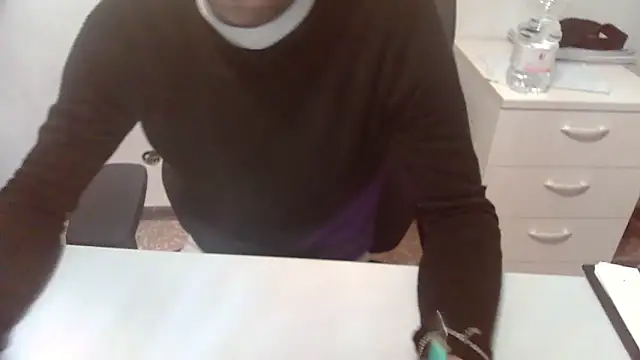 Snapshot of topg84 chatting on December 20, 2025, 5:53 pm topg84 online show from December 20, 2025, 5:53 pm