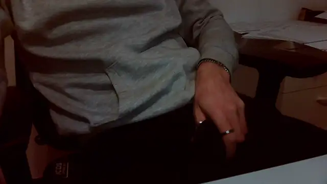 Snapshot of topg84 chatting on February 2, 2026, 6:50 pm topg84 online show from February 2, 2026, 6:50 pm