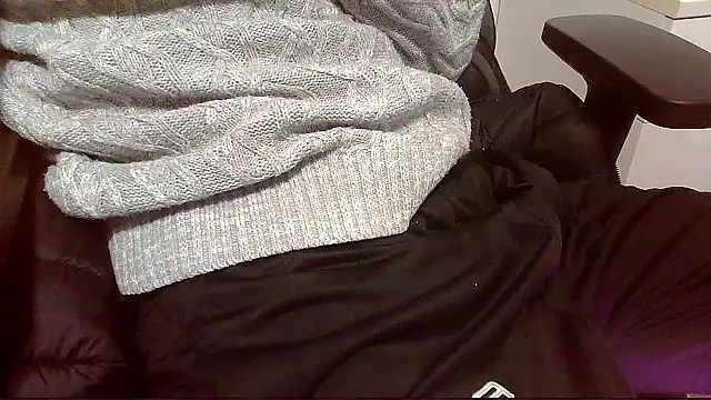 Snapshot of topg84 chatting on February 5, 2026, 5:50 pm topg84 online show from February 5, 2026, 5:50 pm