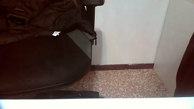 Snapshot of topg84 chatting on February 6, 2026, 5:16 pm topg84 online show from February 6, 2026, 5:16 pm