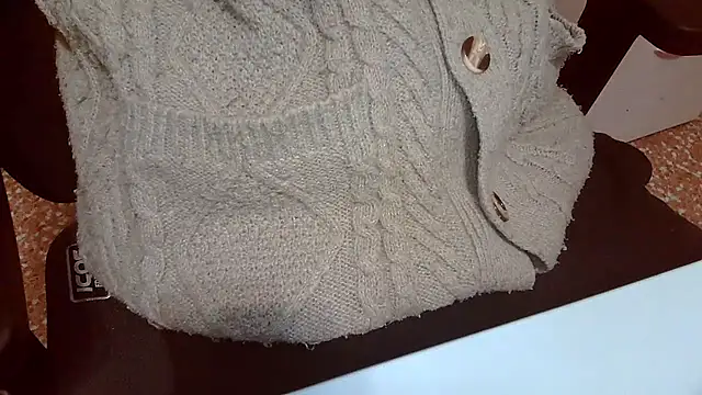 Snapshot of topg84 chatting on February 23, 2026, 5:43 pm topg84 online show from February 23, 2026, 5:43 pm