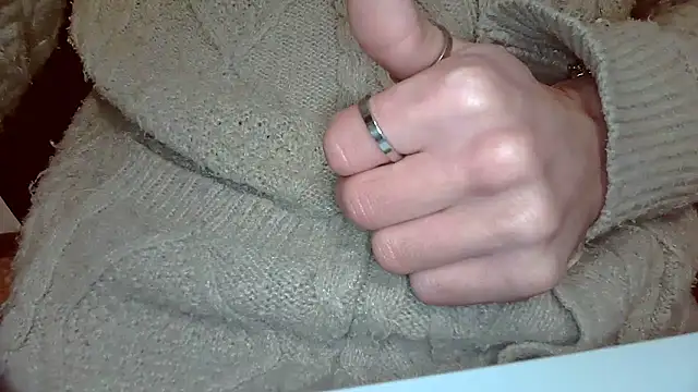 Snapshot of topg84 chatting on February 24, 2026, 6:28 pm topg84 online show from February 24, 2026, 6:28 pm