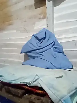 Estebanbigcock23 online show from October 31, 2025, 9:38 pm