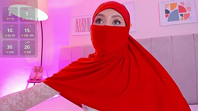 fatiima  online show from November 22, 2025, 7:02 pm