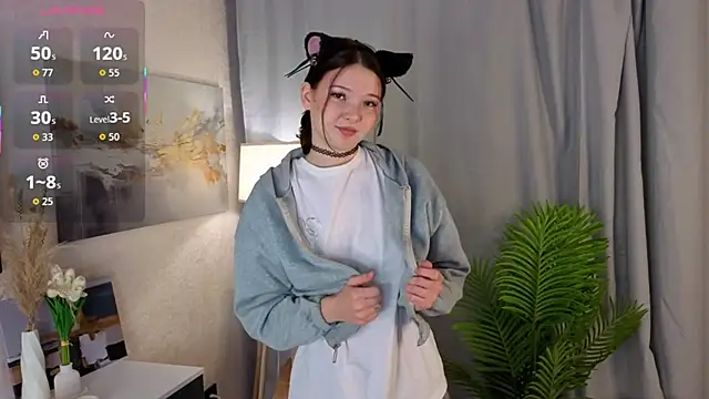 TeressaGimar online show from October 30, 2025, 3:41 am