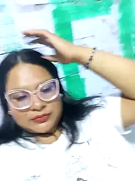 Snapshot of celeste122595 chatting on May 15, 2026, 2:51 am celeste122595 online show from May 15, 2026, 2:51 am