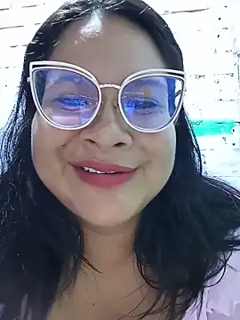 Snapshot of celeste122595 chatting on June 1, 2026, 5:31 am celeste122595 online show from June 1, 2026, 5:31 am