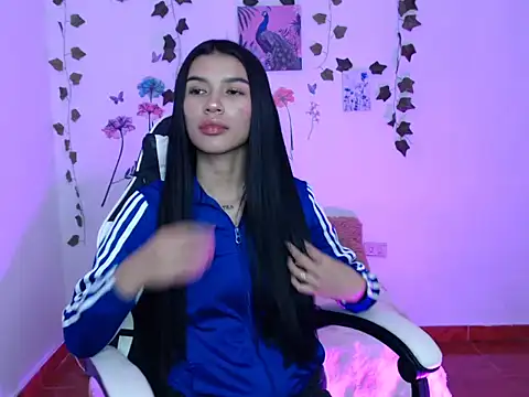 Snapshot of Babenik_666 chatting on October 24, 2025, 3:03 am Babenik 666 online show from October 24, 2025, 3:03 am