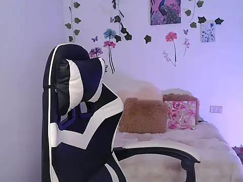 Snapshot of Babenik_666 chatting on November 2, 2025, 3:42 am Babenik 666 online show from November 2, 2025, 3:42 am