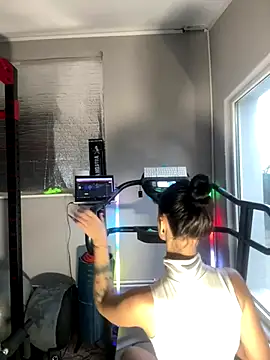 wwwdddccc1 online show from January 7, 2026, 1:57 pm