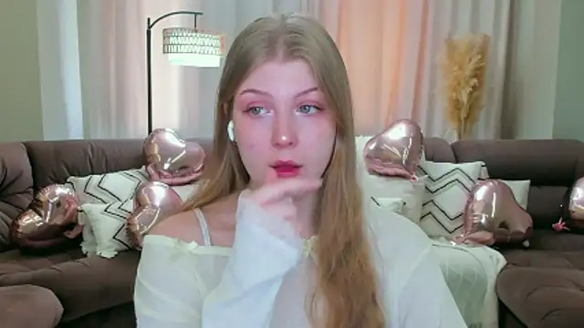 Stella Light online show from March 24, 2026, 4:28 am