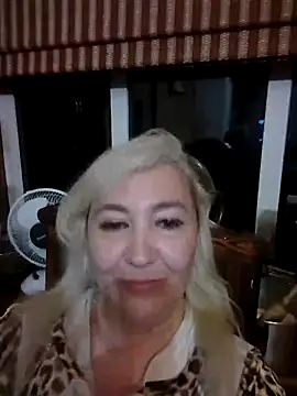 Snapshot of LadyKriss chatting on May 22, 2026, 7:08 pm LadyKriss online show from May 22, 2026, 7:08 pm