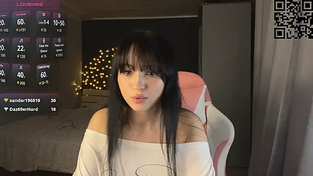 ella simons online show from March 20, 2026, 12:37 am