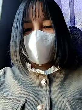 Mina-02 online show from November 28, 2025, 7:44 am