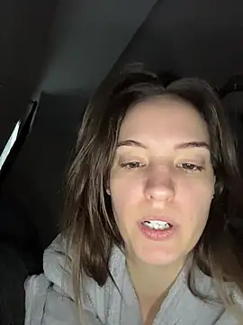 Snapshot of AngieFae_ chatting on December 1, 2025, 9:42 pm AngieFae online show from December 1, 2025, 9:42 pm