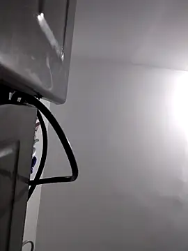 celeste 83 online show from December 19, 2025, 10:33 am