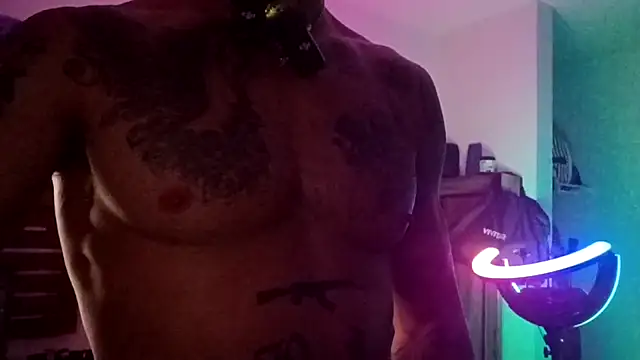 Snapshot of alphacloudGod chatting on November 17, 2025, 10:32 am alphacloudGod online show from November 17, 2025, 10:32 am