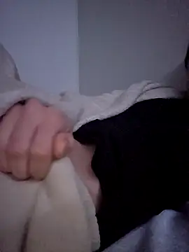 4idin0000 online show from April 12, 2026, 3:17 pm