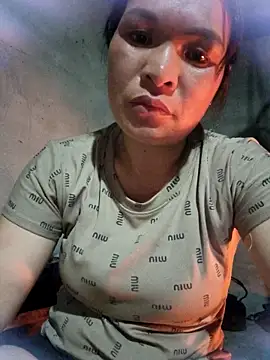 chipu06 online show from April 12, 2026, 12:43 pm