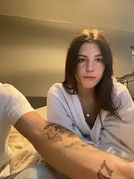 Snapshot of Brunnettebabe007 chatting on November 4, 2025, 3:27 am Brunnettebabe007 online show from November 4, 2025, 3:27 am