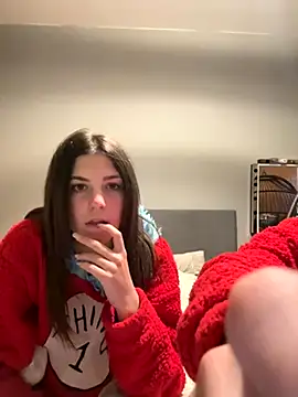 Snapshot of Brunnettebabe007 chatting on November 26, 2025, 12:44 am Brunnettebabe007 online show from November 26, 2025, 12:44 am