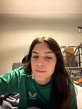 Snapshot of Brunnettebabe007 chatting on December 2, 2025, 1:11 am Brunnettebabe007 online show from December 2, 2025, 1:11 am