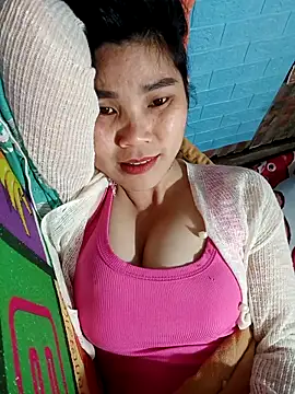 Snapshot of Bear_bear0 chatting on February 19, 2026, 2:57 pm Bear bear0 online show from February 19, 2026, 2:57 pm