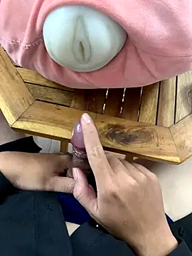 Snapshot of mrbigso22 chatting on November 17, 2025, 4:51 am mrbigso22 online show from November 17, 2025, 4:51 am