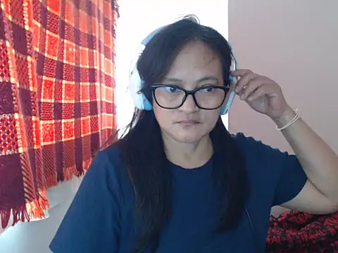 Kinkybela2025 online show from May 16, 2026, 12:40 am