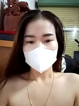 Family-Lovee online show from November 2, 2025, 8:33 pm