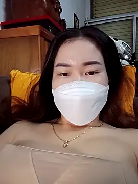 Family-Lovee online show from November 7, 2025, 8:09 pm