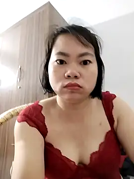 Deer nice online show from October 20, 2025, 3:01 pm