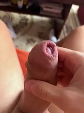 iCum uCum online show from March 26, 2026, 6:41 am