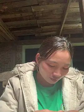 Snapshot of sowbibi chatting on October 27, 2025, 12:42 pm sowbibi online show from October 27, 2025, 12:42 pm