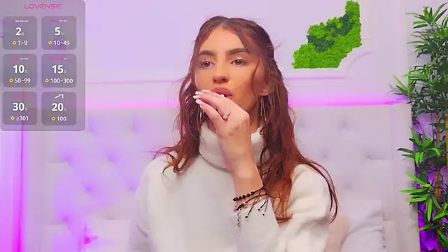 ElisaCharm online show from February 10, 2026, 3:32 am