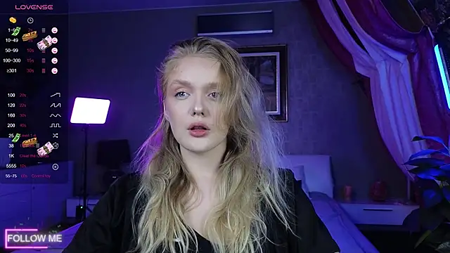 Slay Blonde online show from November 9, 2025, 6:01 am