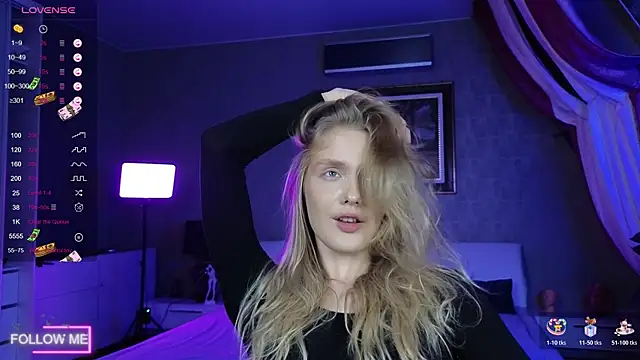 Slay Blonde online show from November 16, 2025, 1:06 pm