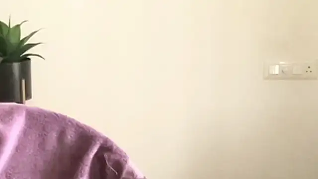 Snapshot of MakeMeAwareAah chatting on December 16, 2025, 7:24 am MakeMeAwareAah online show from December 16, 2025, 7:24 am