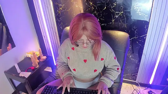 Juliexxxtasy online show from November 8, 2025, 11:32 am