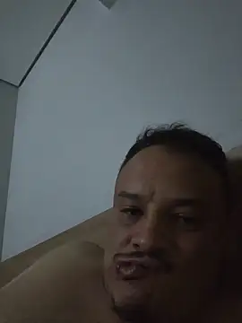 Snapshot of Casalzinhomineiro1 chatting on July 12, 2026, 4:58 am Casalzinhomineiro1 online show from July 12, 2026, 4:58 am