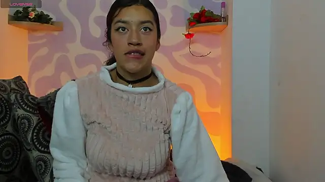 Snapshot of mia_scarlett7 chatting on February 3, 2026, 12:32 pm mia scarlett7 online show from February 3, 2026, 12:32 pm