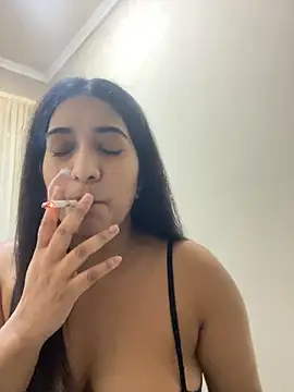 Your Girl Zara online show from November 18, 2025, 4:11 pm