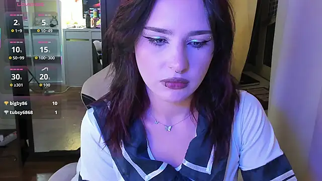 soft alone online show from November 12, 2025, 10:20 pm