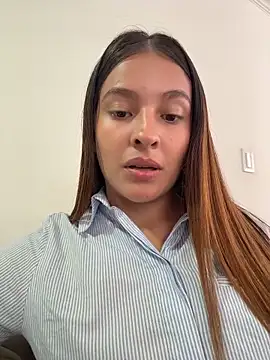 Talia Bonet online show from June 11, 2026, 3:54 pm