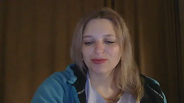 ElisSky301 online show from April 30, 2026, 7:53 pm