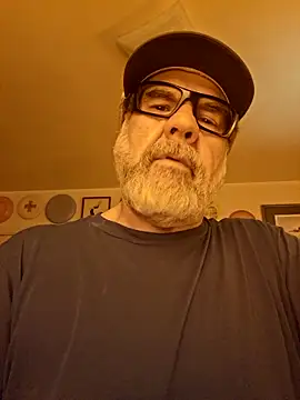 pena633 online show from May 19, 2026, 3:46 am