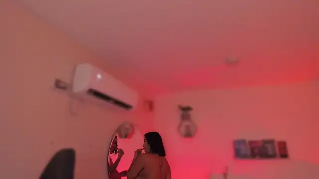 YariRose online show from February 14, 2026, 1:30 pm