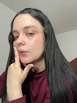 Snapshot of Selena_Roa chatting on January 16, 2026, 4:00 pm Selena Roa online show from January 16, 2026, 4:00 pm